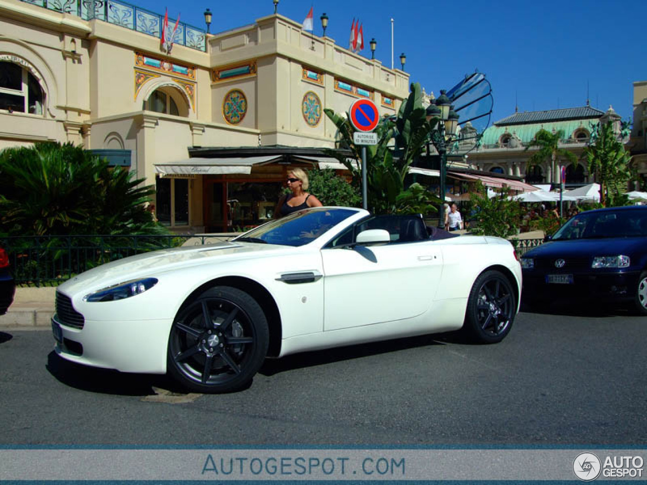 Aston Martin V8 Vantage Roadster