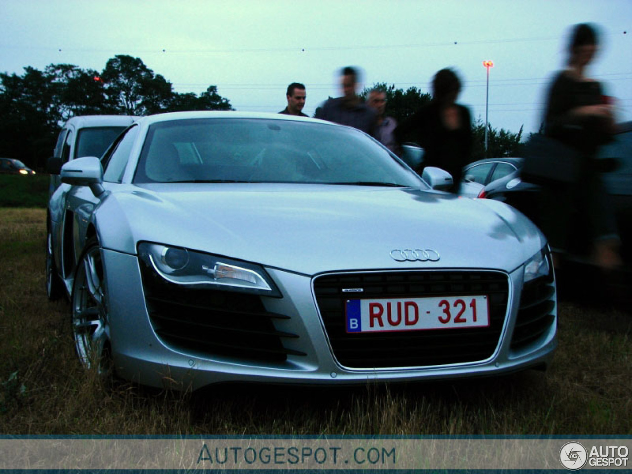 Audi R8