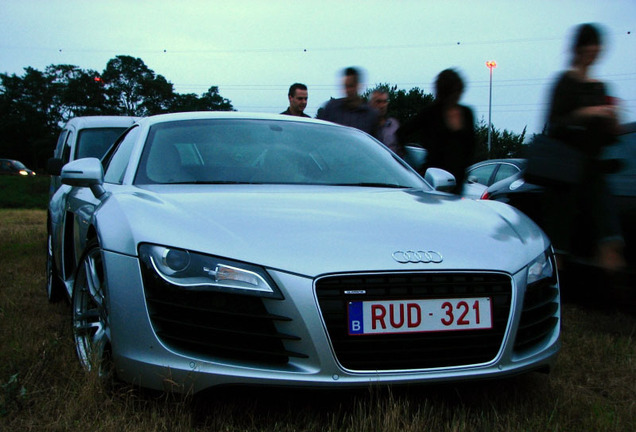 Audi R8