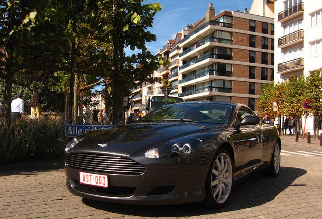 Aston Martin DB9