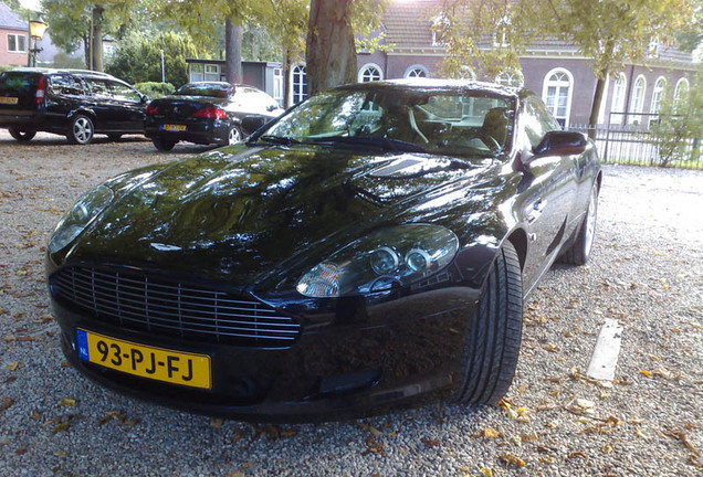 Aston Martin DB9