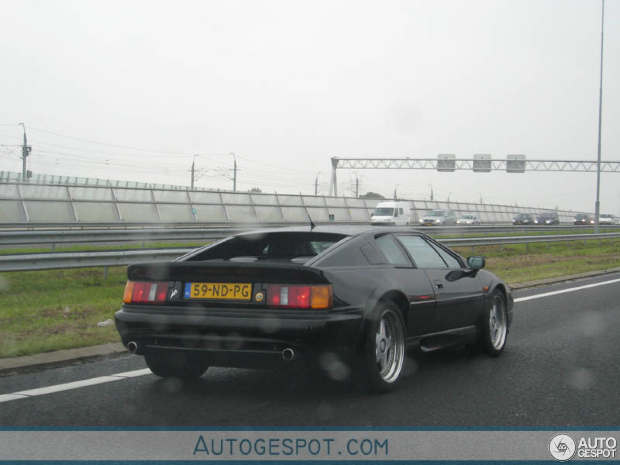 Lotus Esprit V8 GT