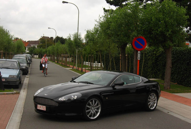 Aston Martin DB9