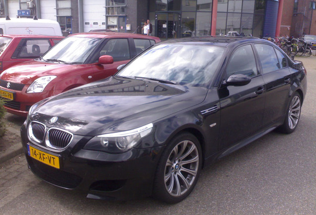 BMW M5 E60 2005