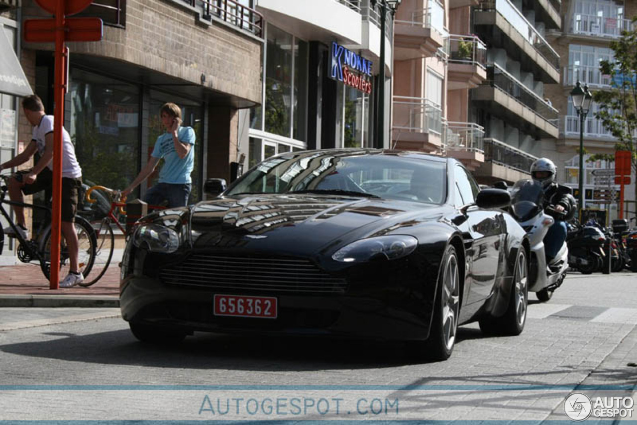 Aston Martin V8 Vantage