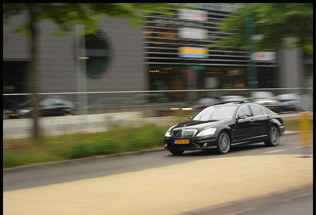 Mercedes-Benz S 63 AMG W221