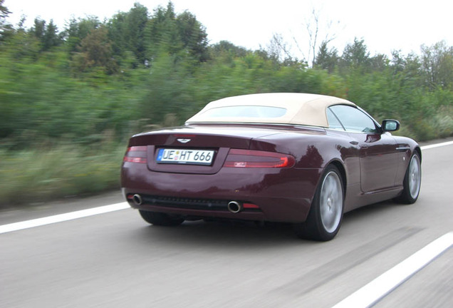 Aston Martin DB9 Volante