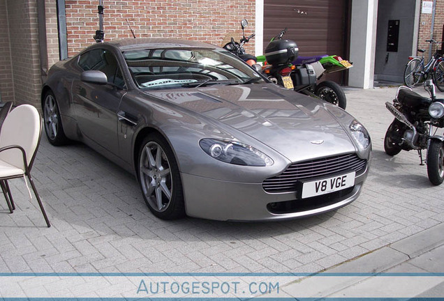 Aston Martin V8 Vantage