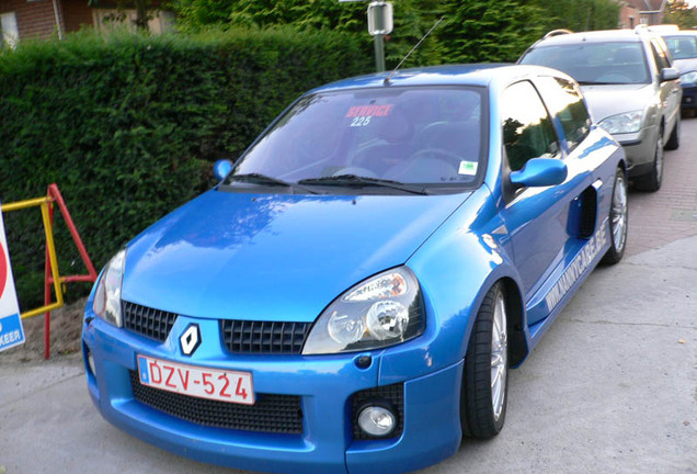 Renault Clio V6 Phase II