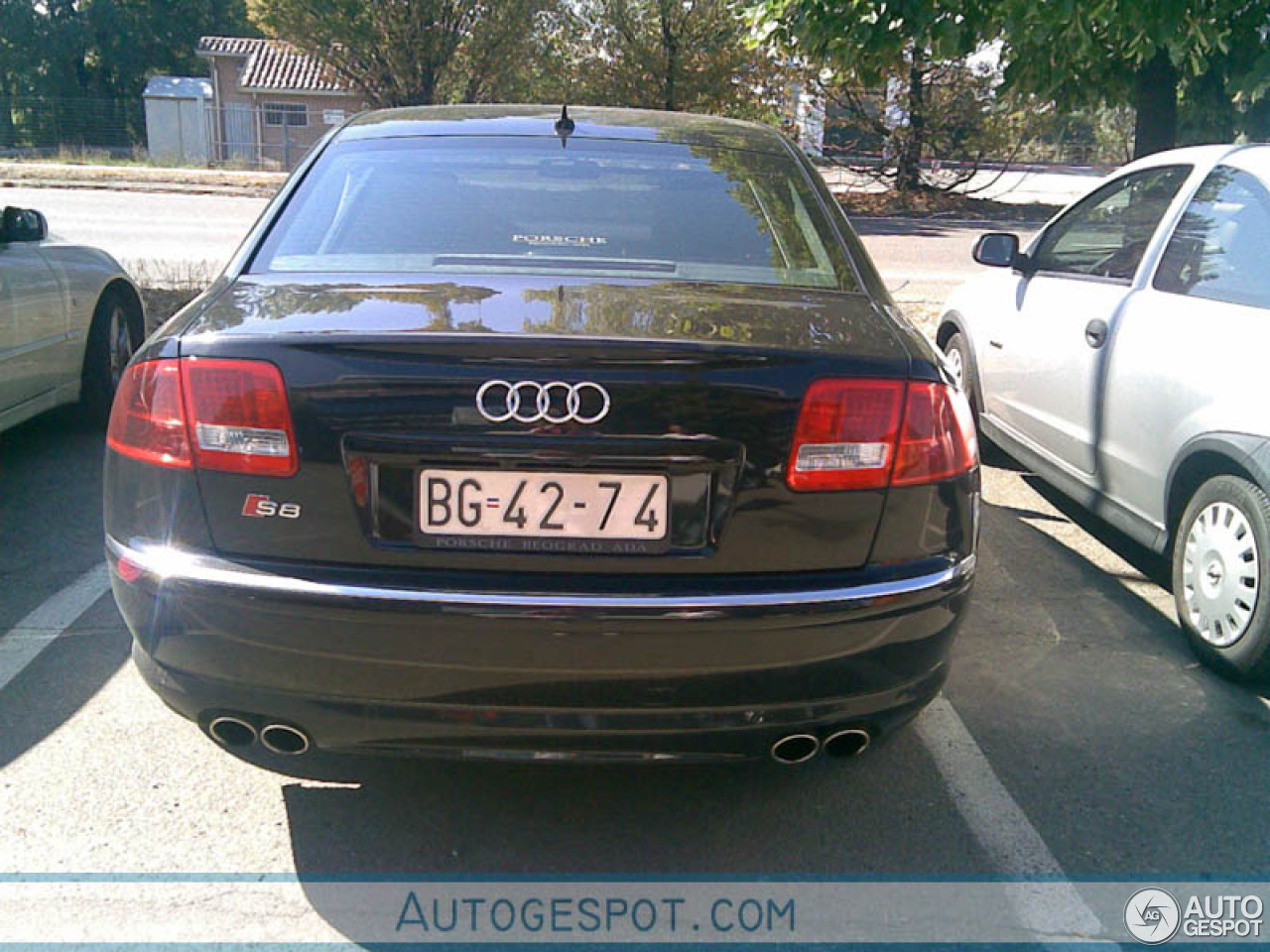 Audi S8 D3