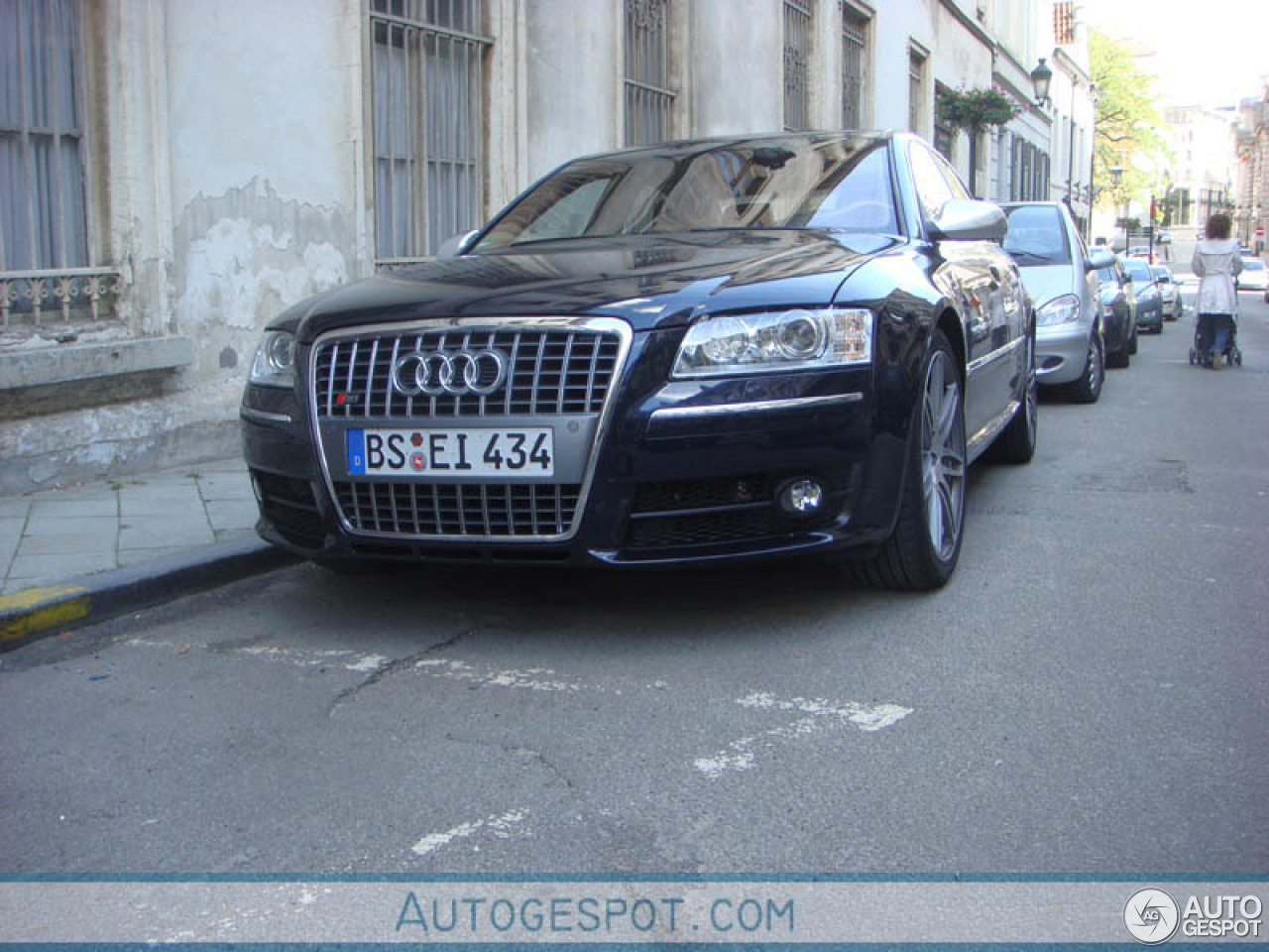 Audi S8 D3