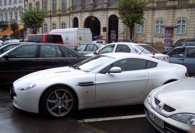 Aston Martin V8 Vantage