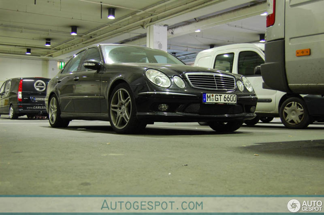 Mercedes-Benz E 55 AMG