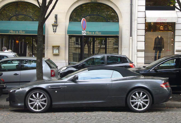 Aston Martin DB9 Volante