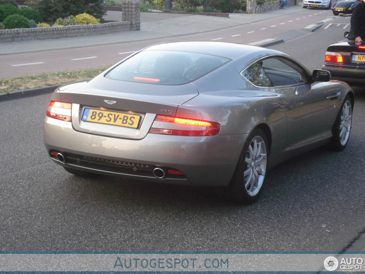 Aston Martin DB9