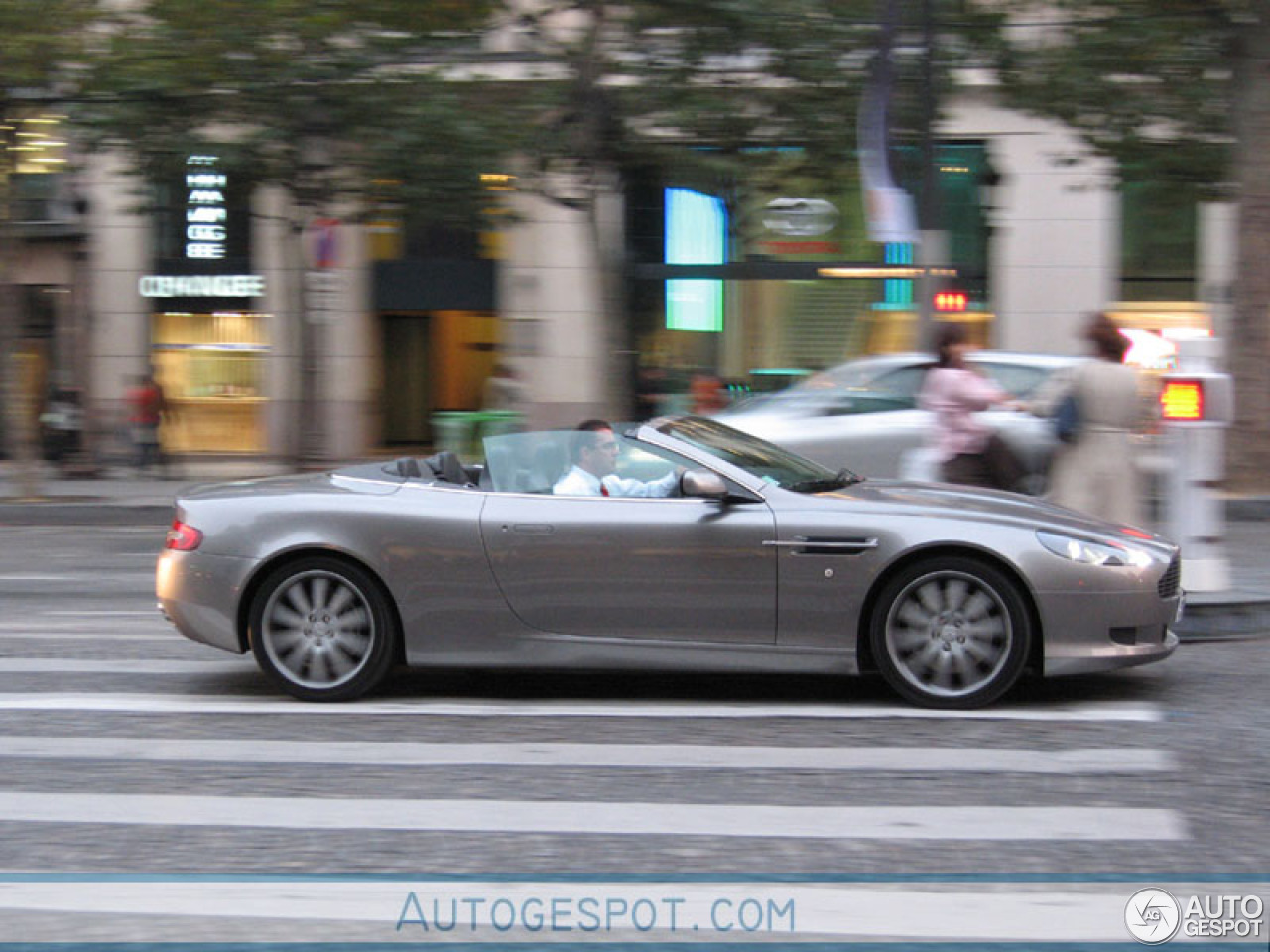 Aston Martin DB9 Volante