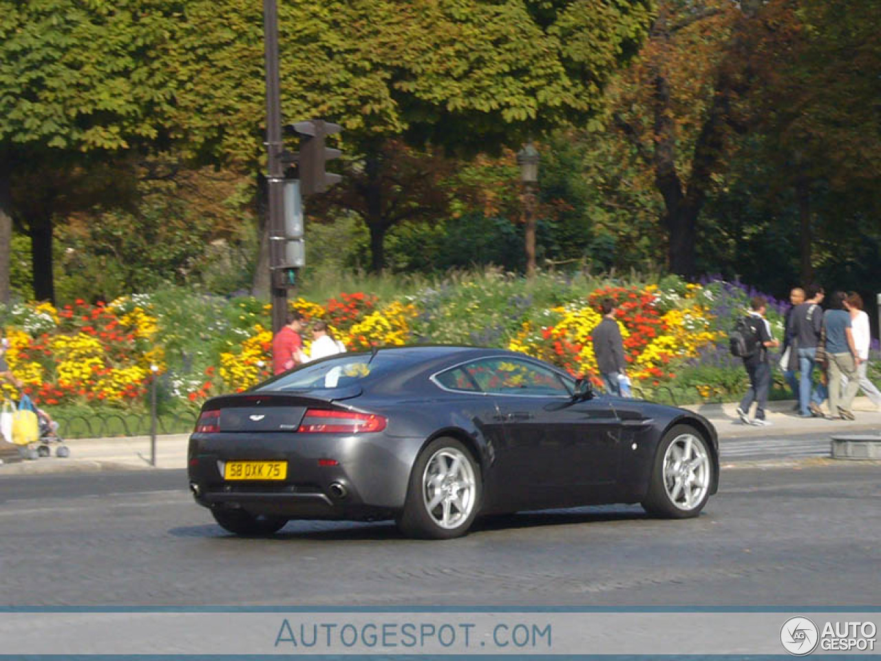 Aston Martin V8 Vantage