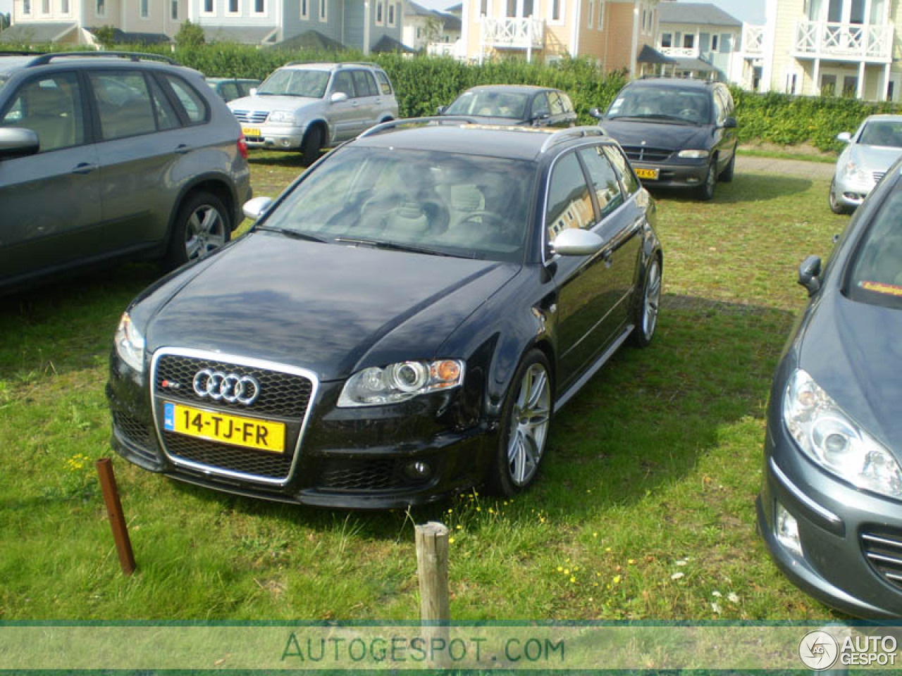 Audi RS4 Avant B7