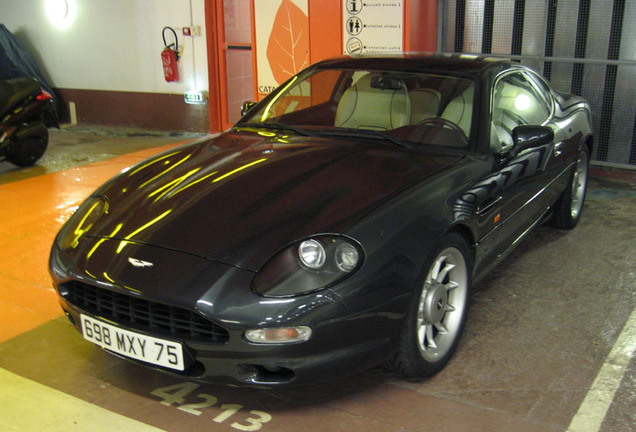 Aston Martin DB7