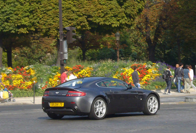 Aston Martin V8 Vantage