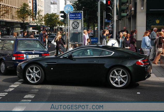 Aston Martin V8 Vantage