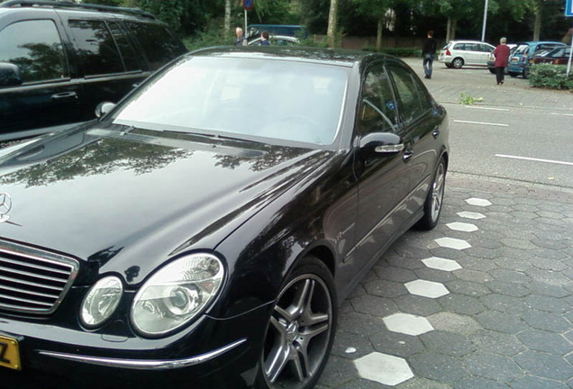 Mercedes-Benz E 55 AMG