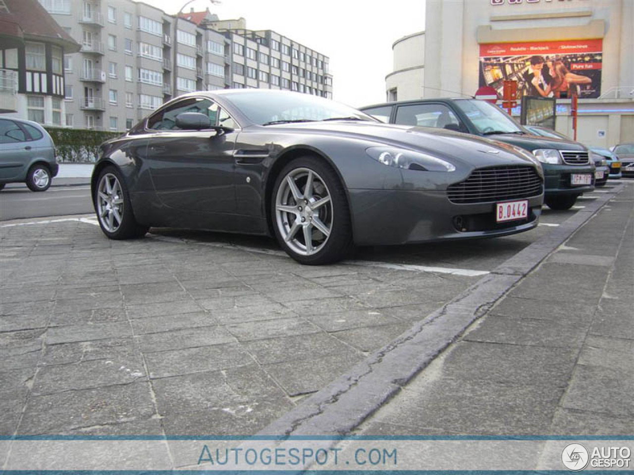 Aston Martin V8 Vantage