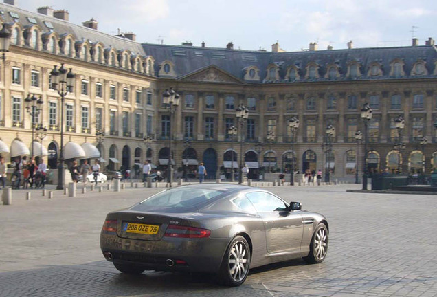 Aston Martin DB9