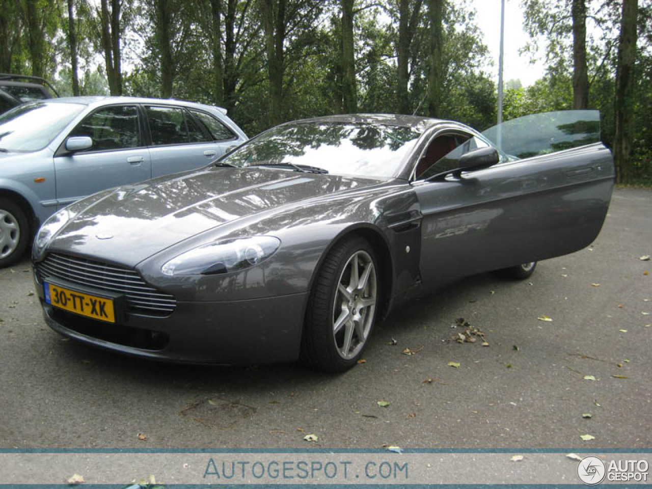 Aston Martin V8 Vantage