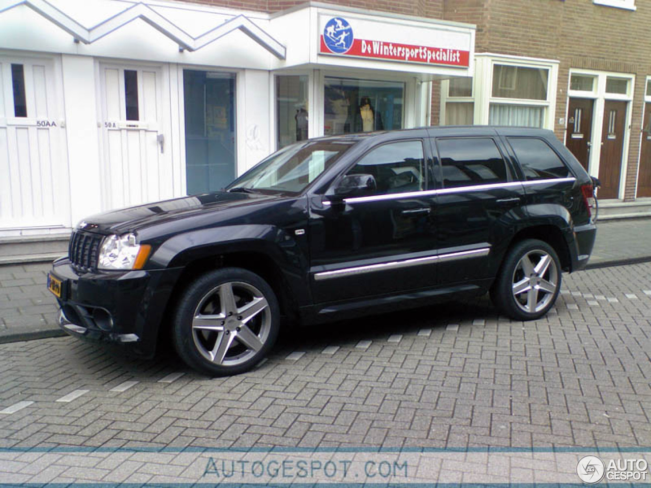 Jeep Grand Cherokee SRT-8 2005