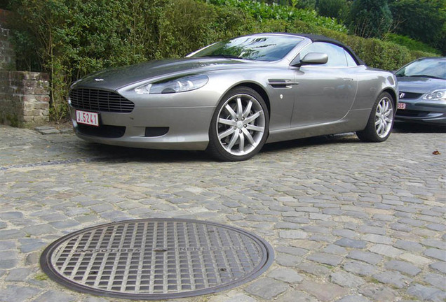 Aston Martin DB9 Volante