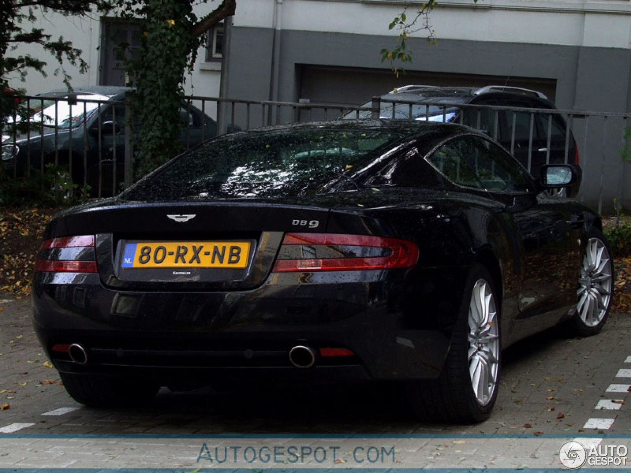 Aston Martin DB9