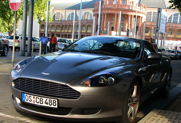 Aston Martin DB9