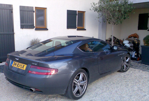 Aston Martin DB9