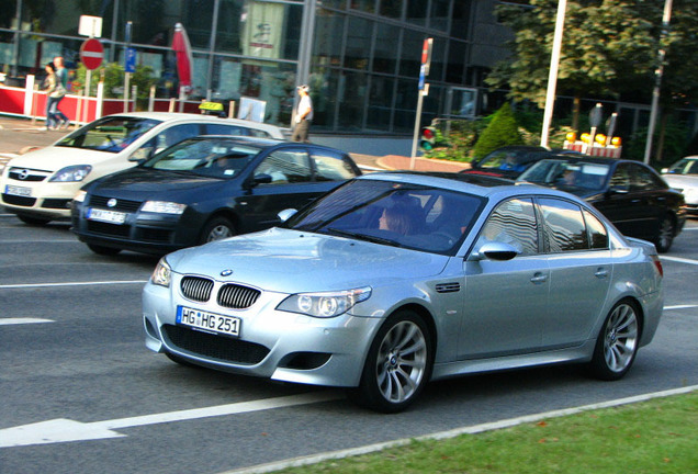 BMW M5 E60 2005