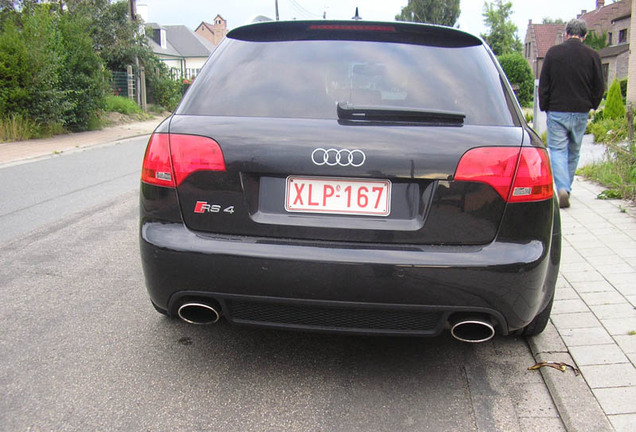 Audi RS4 Avant B7