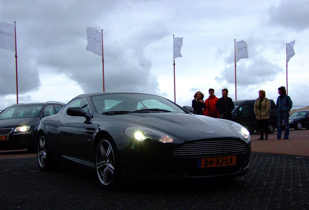 Aston Martin DB9