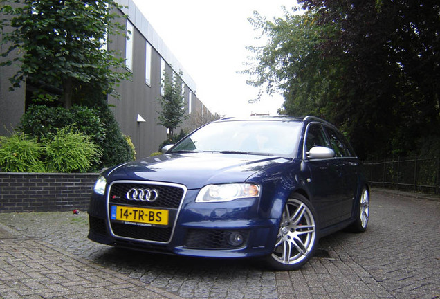 Audi RS4 Avant B7