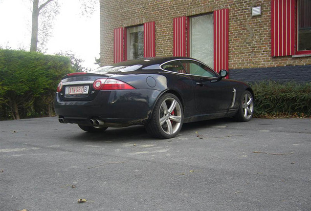 Jaguar XKR Portfolio