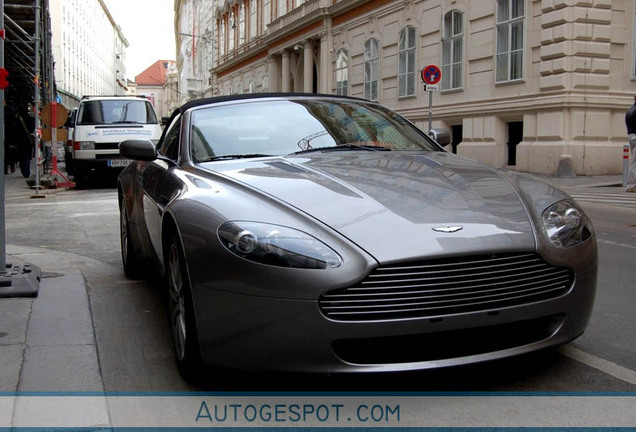 Aston Martin V8 Vantage Roadster