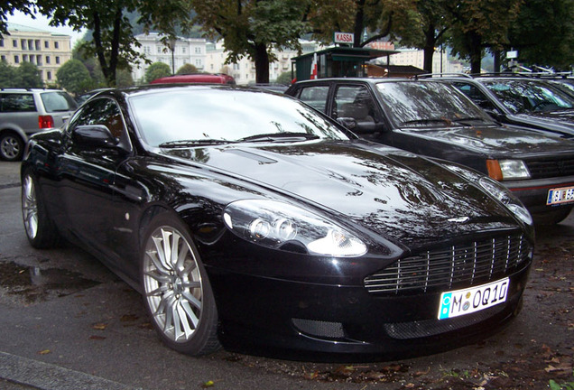 Aston Martin DB9