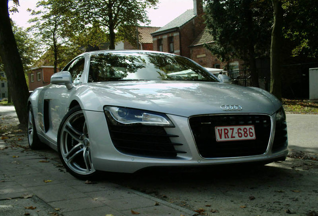 Audi R8