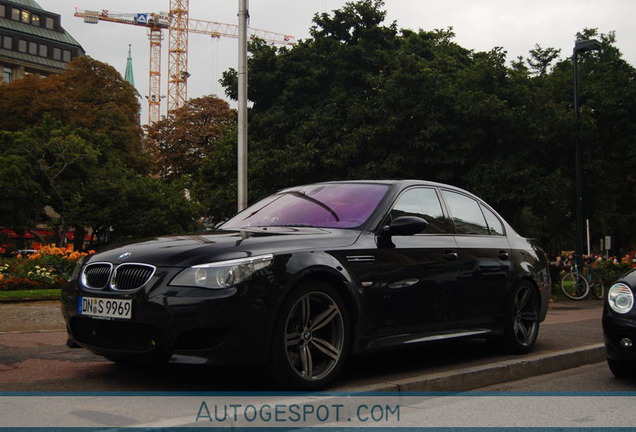 BMW M5 E60 2005