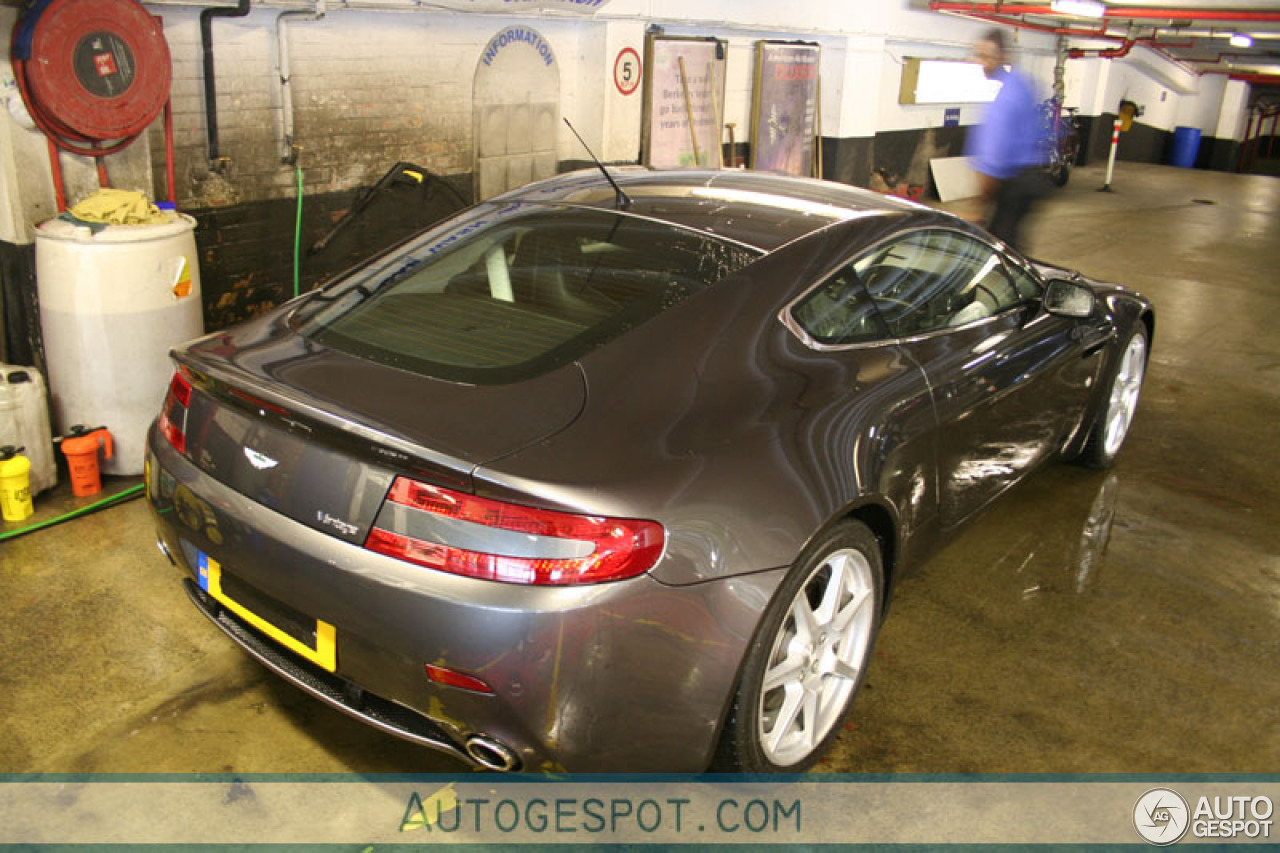 Aston Martin V8 Vantage