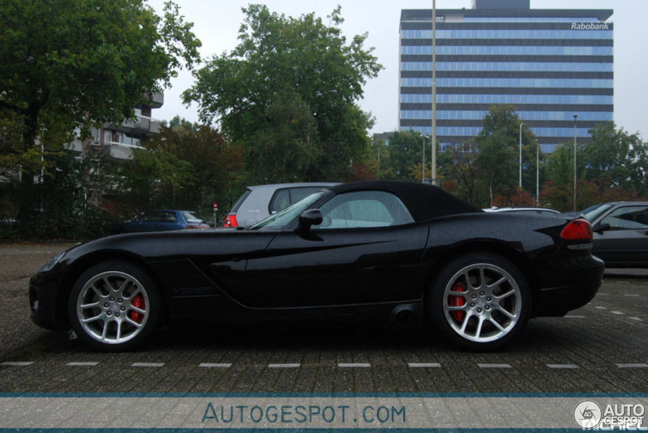 Dodge Viper SRT-10 Roadster 2003