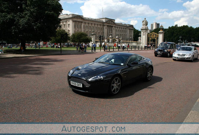 Aston Martin V8 Vantage