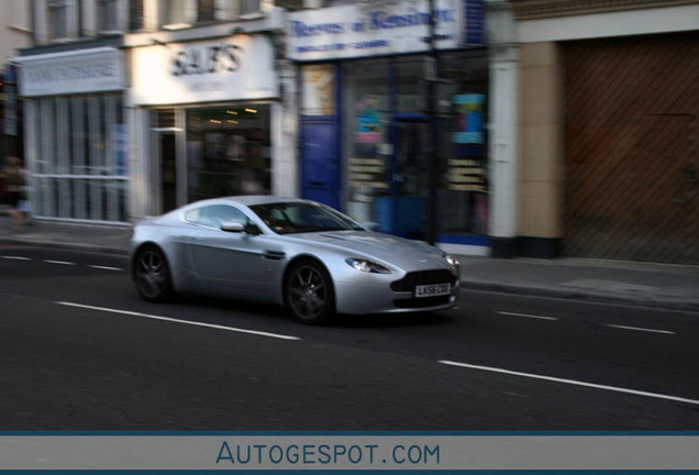 Aston Martin V8 Vantage