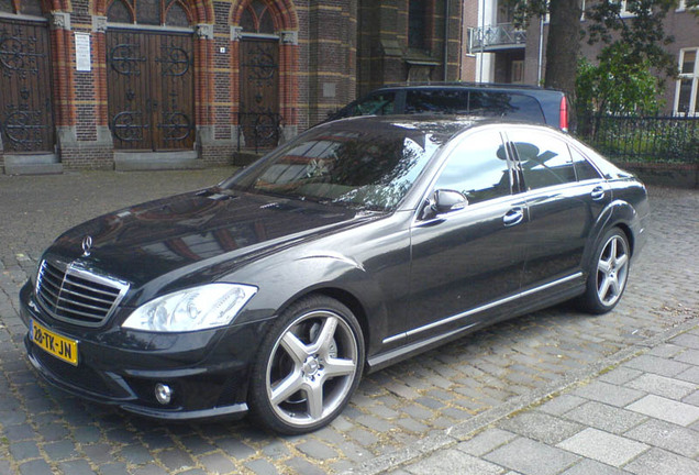 Mercedes-Benz S 65 AMG V221