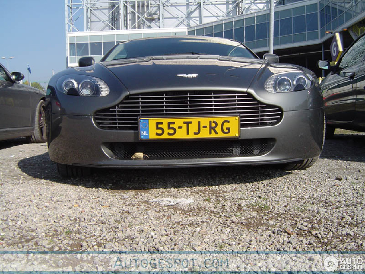 Aston Martin V8 Vantage