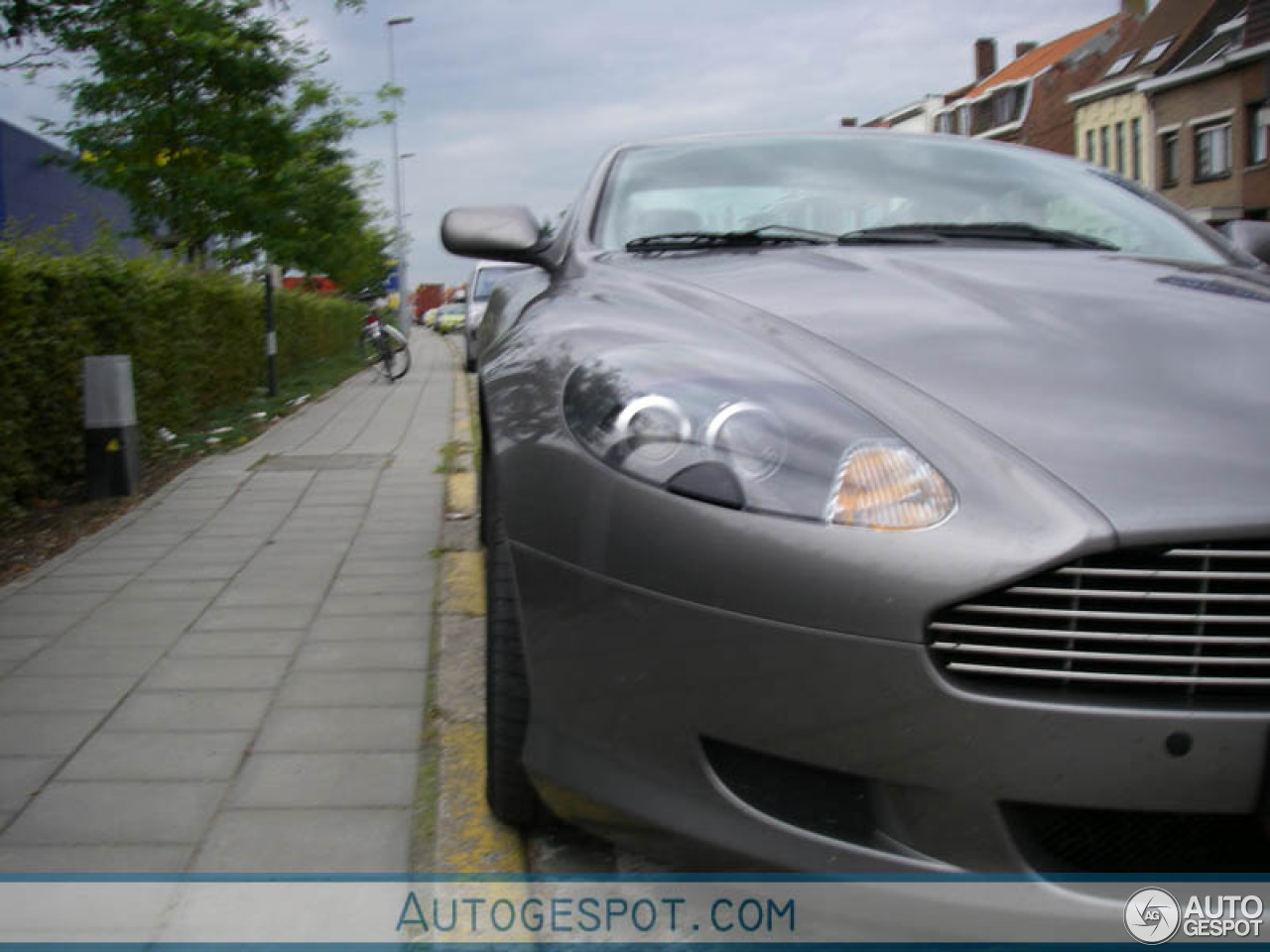 Aston Martin DB9